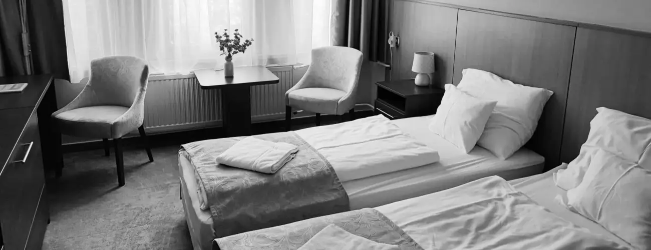 D-Hotel Gyula - Pnksd (min. 1 j)