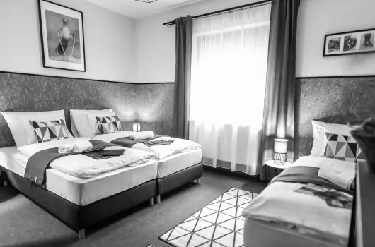 4 �vszak V�lgyhotel - P�nk�sd