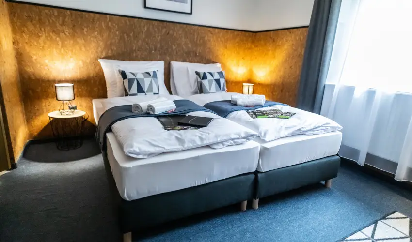 4 �vszak V�lgyhotel M�traf�red - P�nk�sd