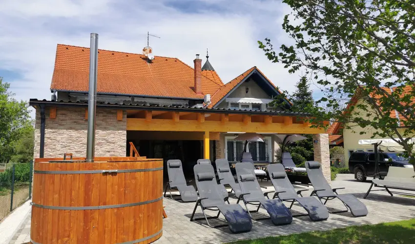 Admirl Villa Kehida Kehidakustny - Pnksdi kirlysg (min. 2 j)