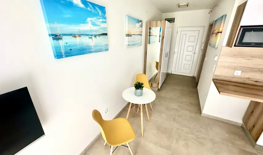 Ady Corner Pr�mium Apartmanok Si�fok - P�nk�sd (min. 2 �j)