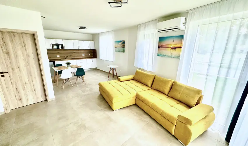 Ady Corner Pr�mium Apartmanok Si�fok - P�nk�sd (min. 2 �j)