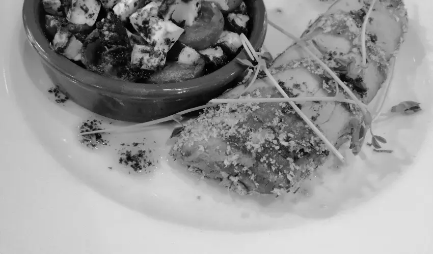 Airport Hotel Budapest Vecs�s - P�nk�sd - teljes el�refizet�ssel (min. 2 �j)