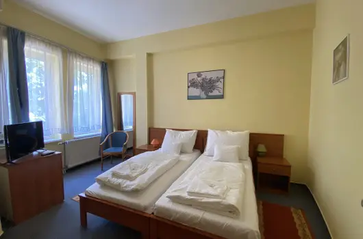 Tisza Alfa Hotel - Pnksd 