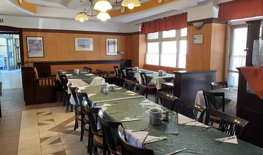 Tisza Alfa Hotel Szeged - Pnksd 