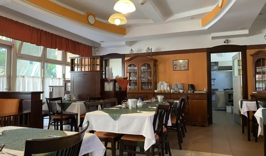 Tisza Alfa Hotel Szeged - Pnksd 