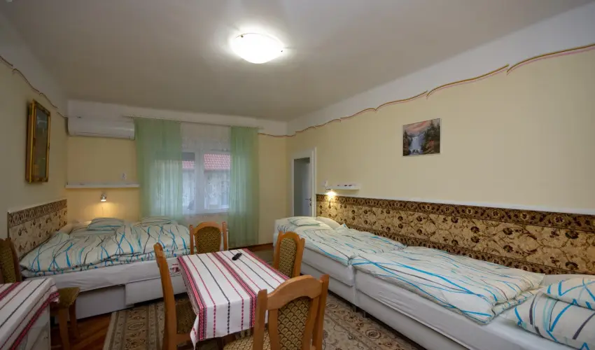 Am�lia Apartman Gyula - P�nk�sd (min. 2 �j)