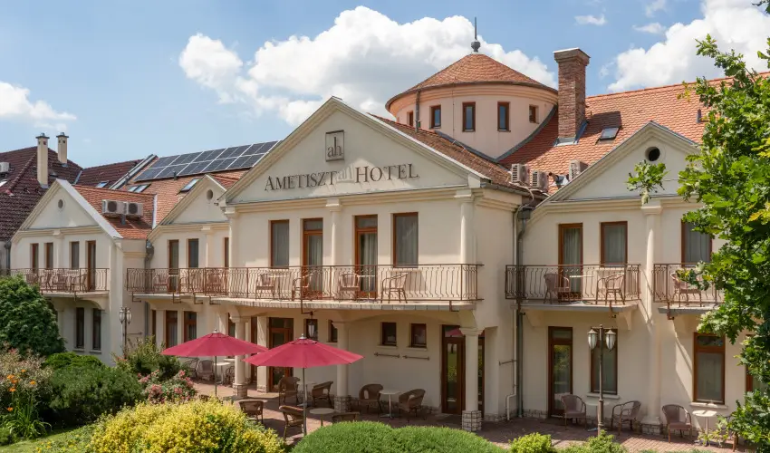 Ametiszt Hotel Hark�ny - P�nk�sd (min. 3 �j)