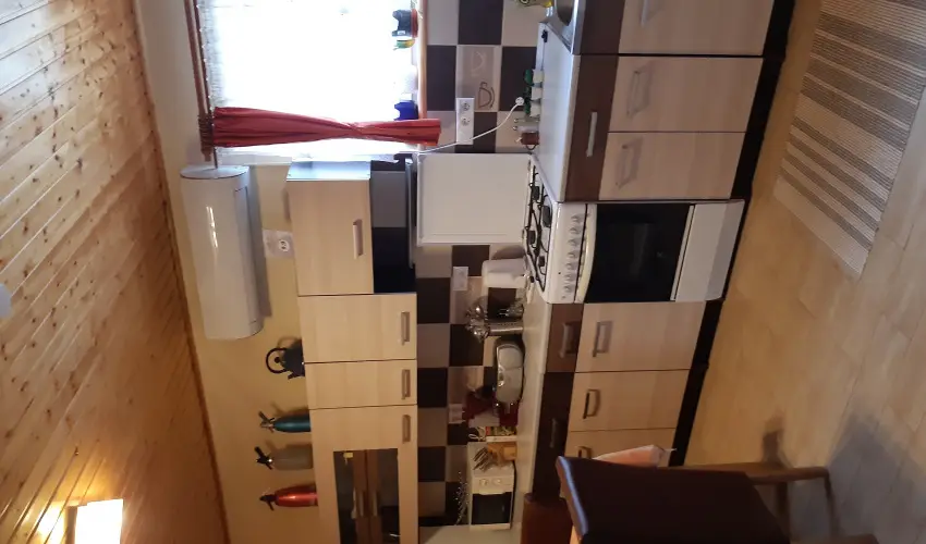 Andrea Vendghz Kehidakustny - Pnksd (min. 2 j)