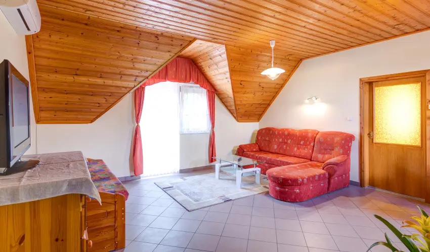 Andrea Villa Hvz - Pnksd (min. 4 j)