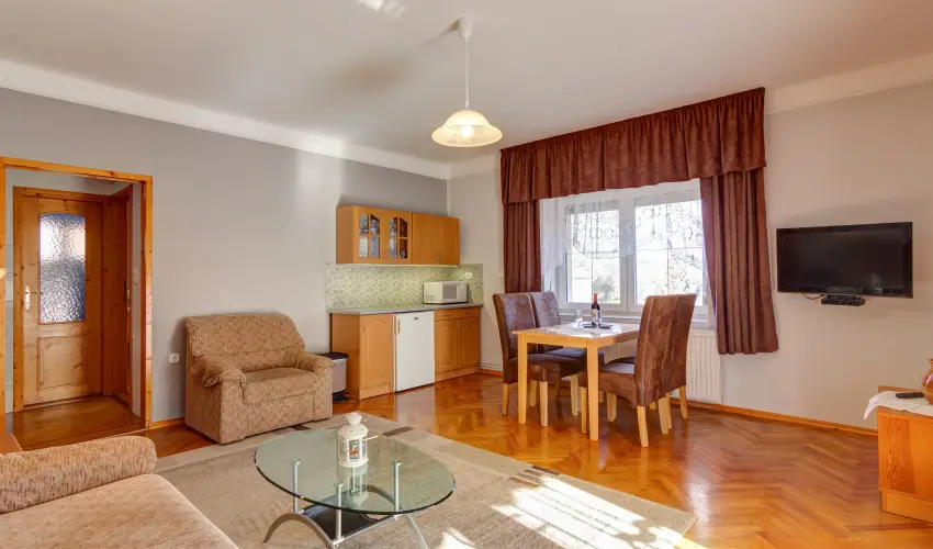 Andrea Villa Hvz - Pnksd (min. 4 j)