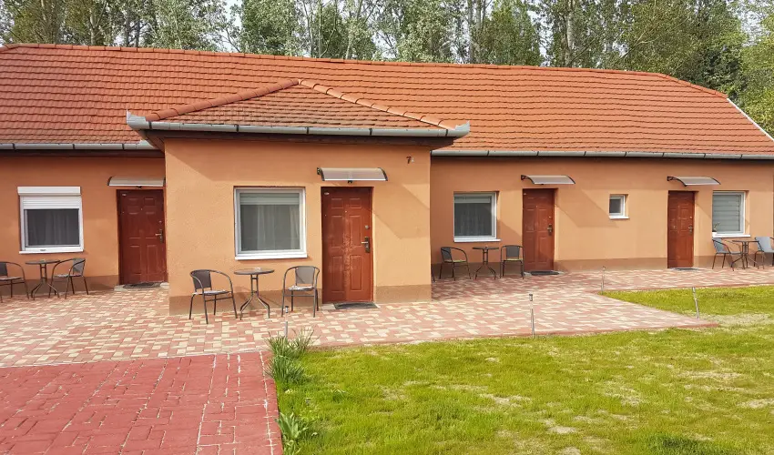 Angyal Apartman Cserkeszl - Pnksd (min. 3 j)