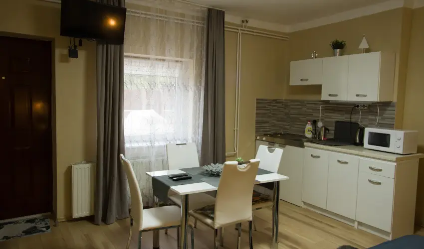 Angyal Apartman Cserkeszl - Pnksd (min. 3 j)