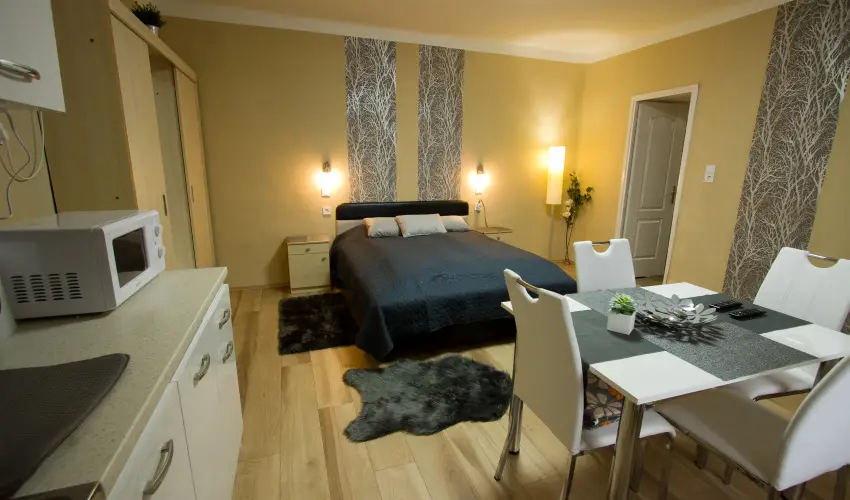 Angyal Apartman Cserkeszl - Pnksd (min. 3 j)