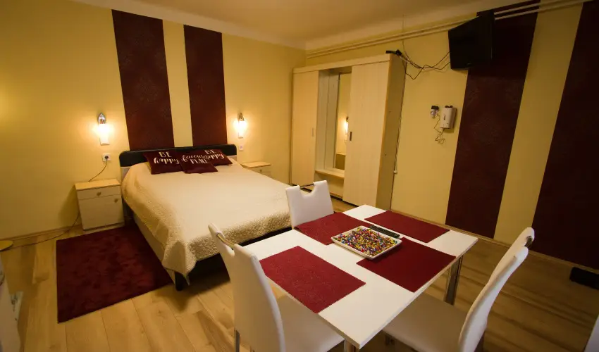 Angyal Apartman Cserkeszl - Pnksd (min. 3 j)