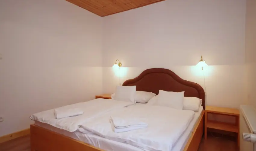 Aqua Hotel Gyula - Pnksd (min. 2 j)