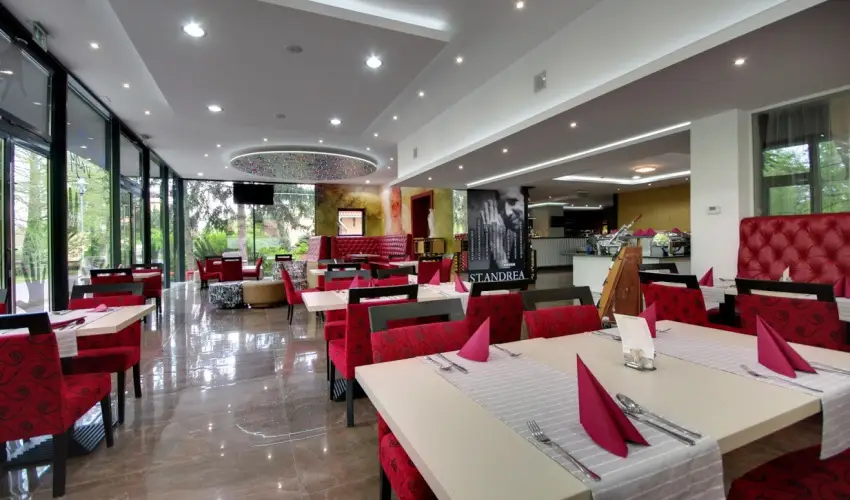 Aqua Hotel Gyula - Pnksd (min. 2 j)