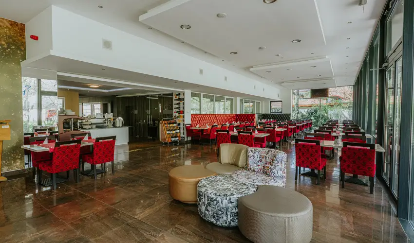 Aqua Hotel Gyula - P�nk�sd (min. 2 �j)