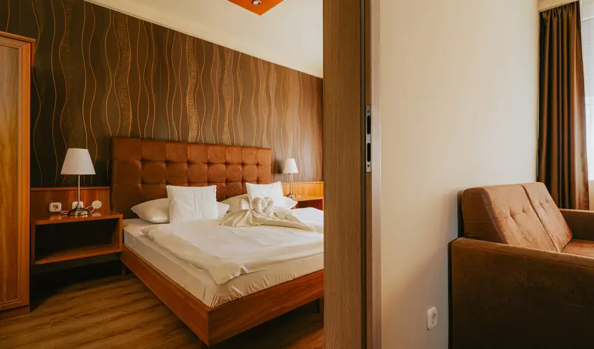 Aqua Hotel Gyula - P�nk�sd (min. 2 �j)