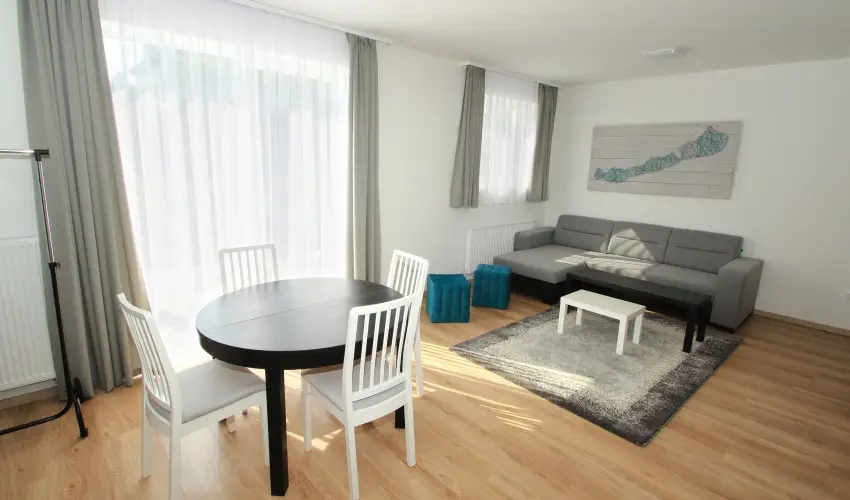 Aquilo Apartmanok Tihany - P�nk�sd (min. 2 �j)