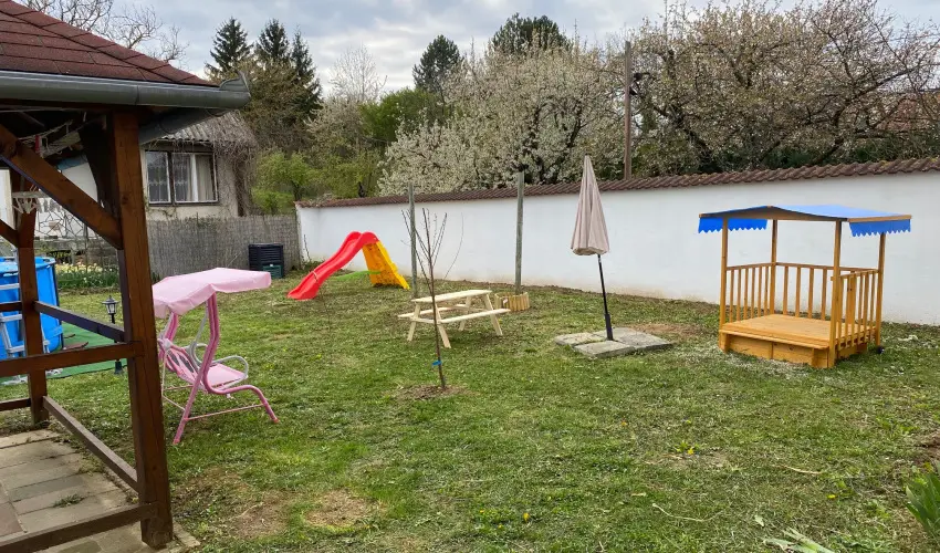 Arany Apartmanhz Zalagyngye  Zalakaros - Pnksd (min. 2 j)