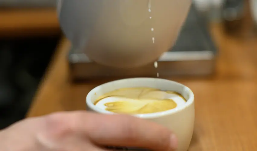 Aranypatk� Panzi� Gy�r�jbar�t - P�nk�sd