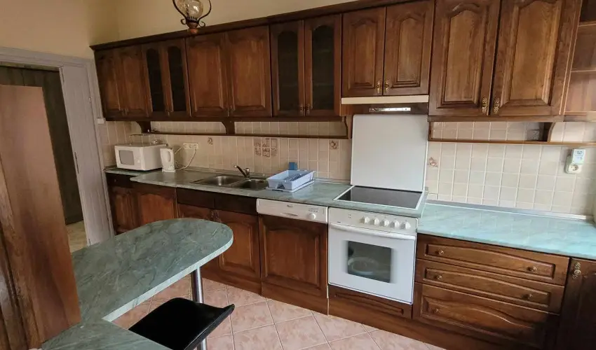 Aranypatk� Panzi� Gy�r�jbar�t - P�nk�sd