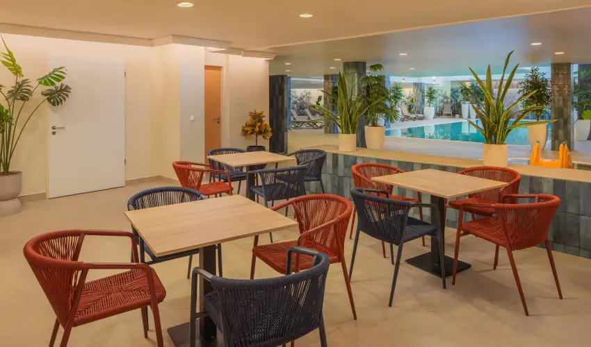 Hotel Atlantis Wellness & Conference Hajdszoboszl - Pnksd