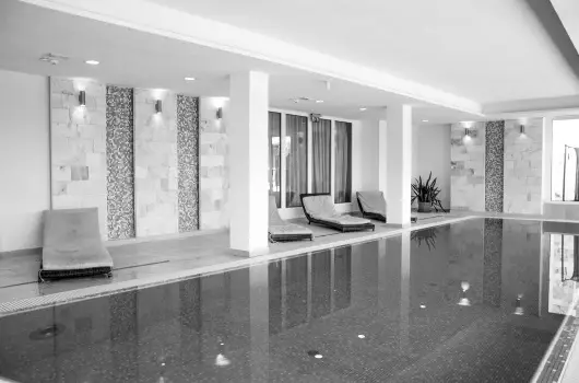 Aurora Hotel - Pnksd (min. 2 j)