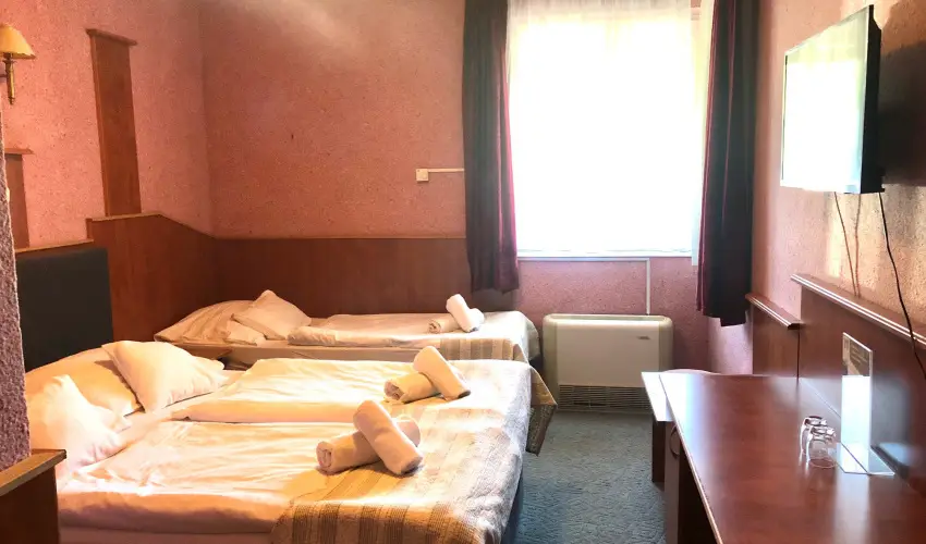 Bagolyvr Inrcs Inrcs - Pnksd 