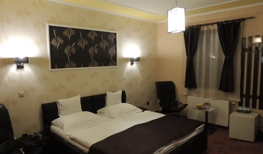 Bajor Panzi Aparthotel Bk, Bkfrd - Pnksd 