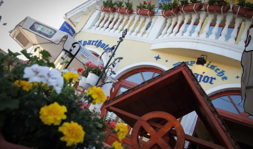 Bajor Panzi Aparthotel Bk, Bkfrd - Pnksd 