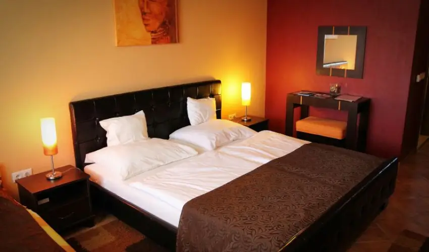 Bajor Panzi Aparthotel Bk, Bkfrd - Pnksd 