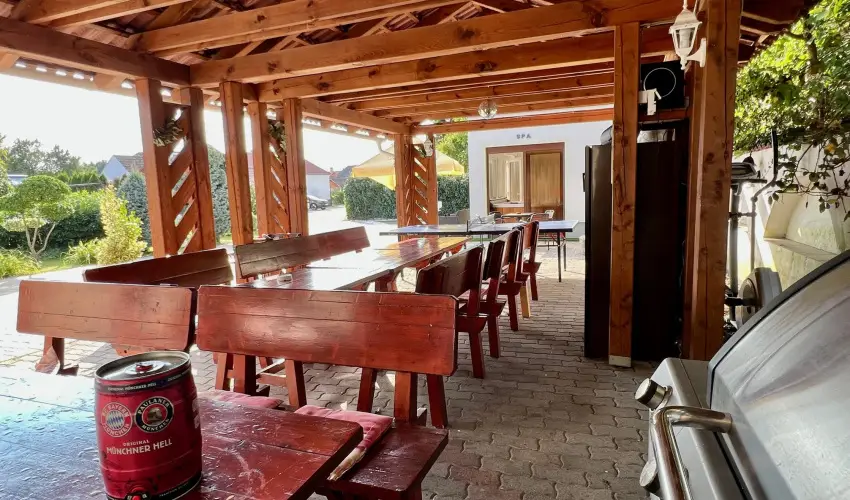 Bajor Panzi Aparthotel Bk, Bkfrd - Pnksd 