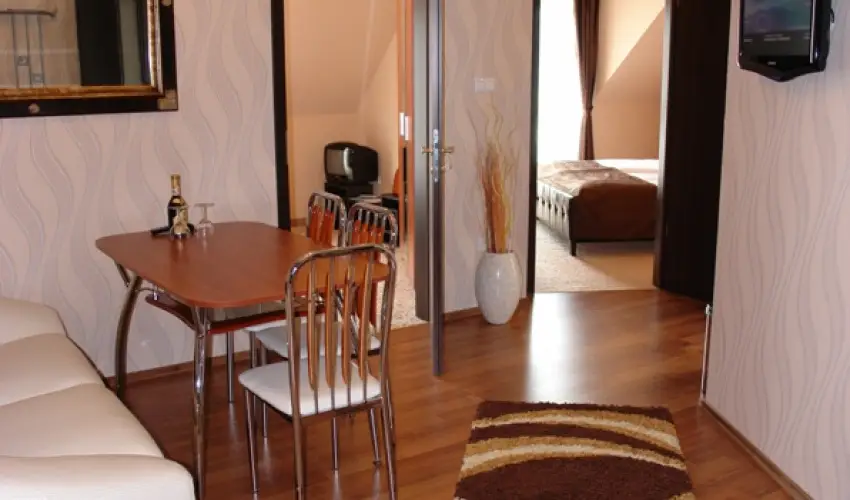 Bajor Panzi Aparthotel Bk, Bkfrd - Pnksd 