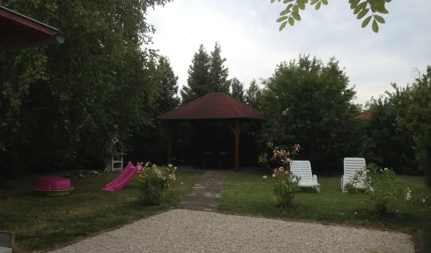 Balla Nyaral Sifok - Pnksd (min. 4 j)