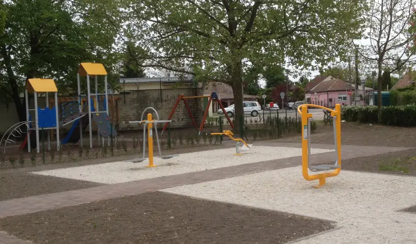 Balla Nyaral Sifok - Pnksd (min. 4 j)