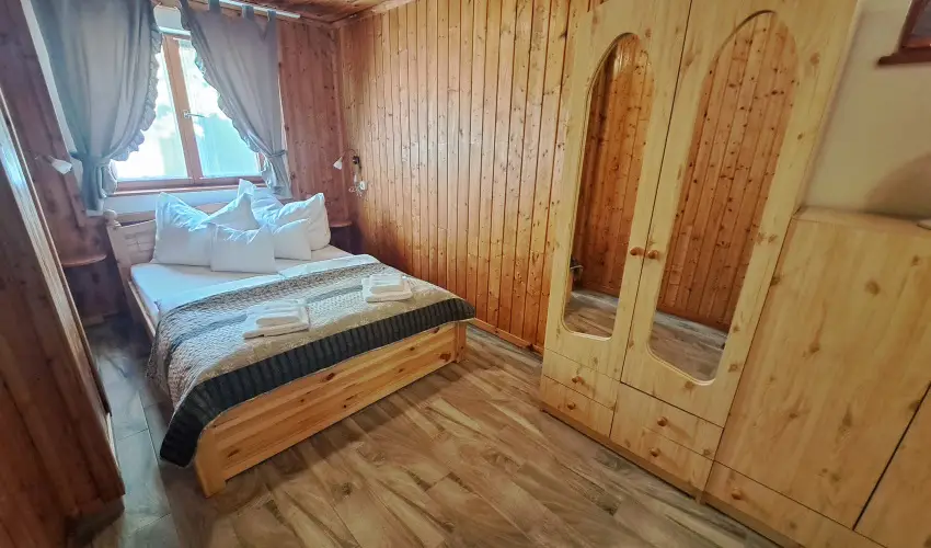 Balla Nyaral Sifok - Pnksd (min. 4 j)