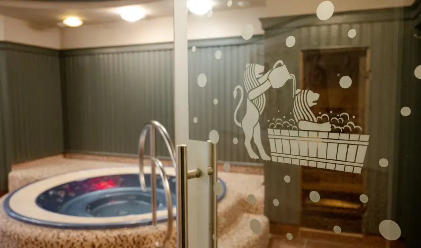 Barka Galria Hotel s tterem Tllya - Pnksd