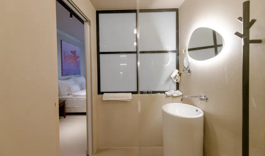 Barka Galria Hotel s tterem Tllya - Pnksd