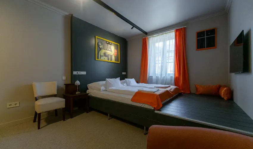 Barka Galria Hotel s tterem Tllya - Pnksd