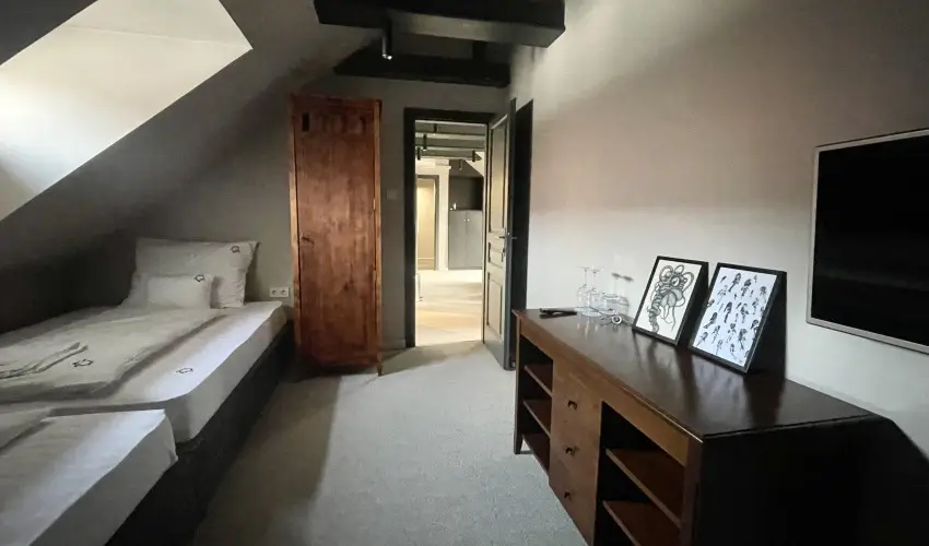 Barka Galria Hotel s tterem Tllya - Pnksd