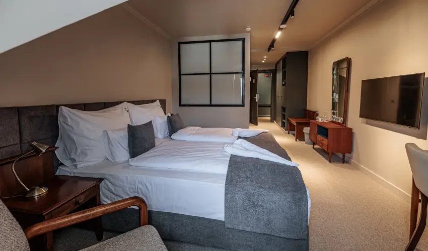 Barka Galria Hotel s tterem Tllya - Pnksd