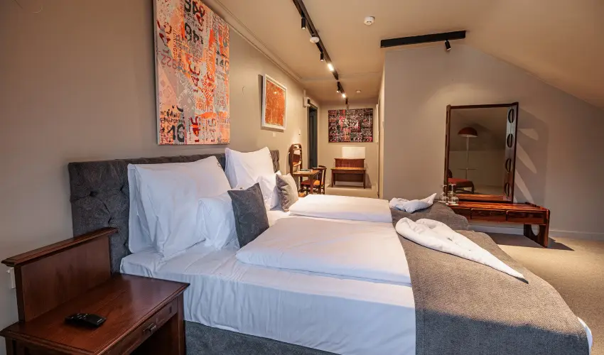 Barka Galria Hotel s tterem Tllya - Pnksd