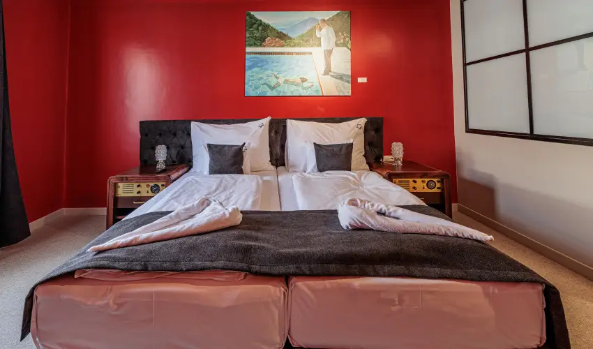 Barka Galria Hotel s tterem Tllya - Pnksd