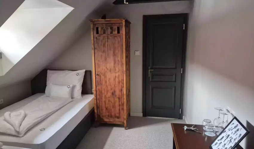 Barka Galria Hotel s tterem Tllya - Pnksd