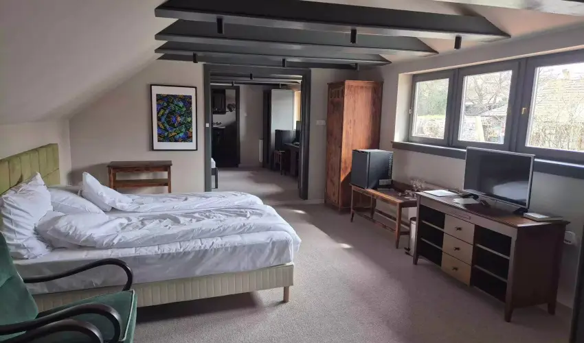 Barka Galria Hotel s tterem Tllya - Pnksd