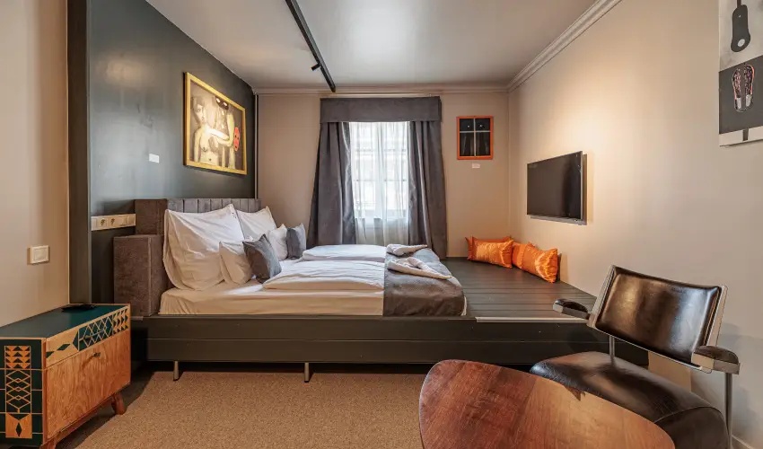 Barka Galria Hotel s tterem Tllya - Pnksd