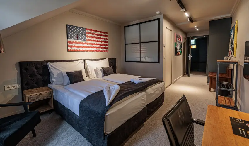 Barka Galria Hotel s tterem Tllya - Pnksd