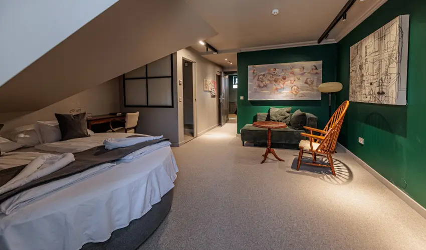 Barka Galria Hotel s tterem Tllya - Pnksd